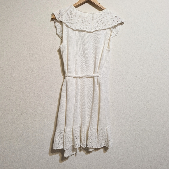 Tularosa Owen Ruffle Wrap Dress sz Small In White MSRP $158 EUC - Picture 6 of 8